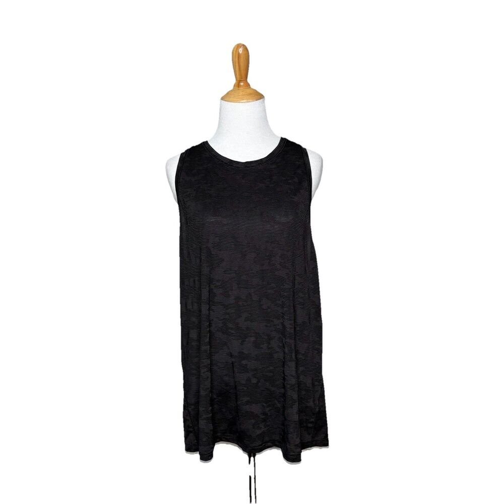 Lululemon Open Back Tank High Neck Black Grey Camo Size 8 based on measurements